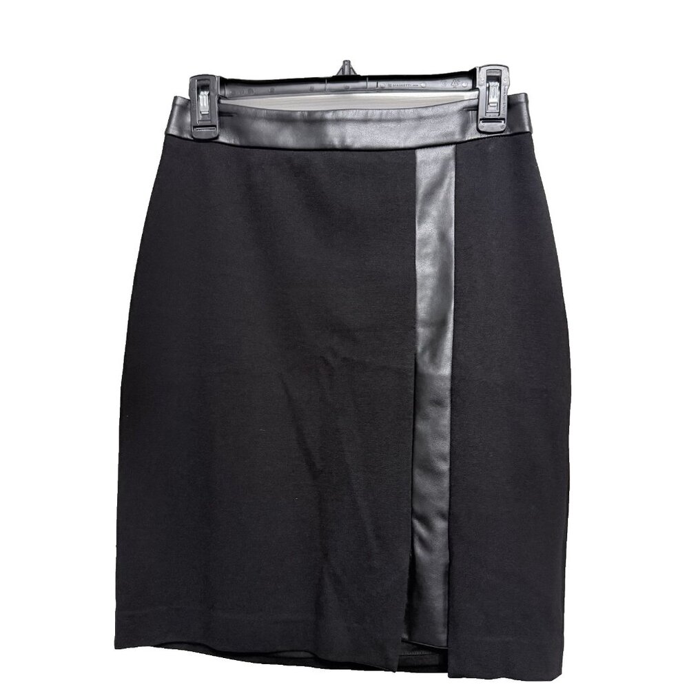 White House Black Market WHBM Lined Skirt Size 0 Faux Leather Waist and Inset